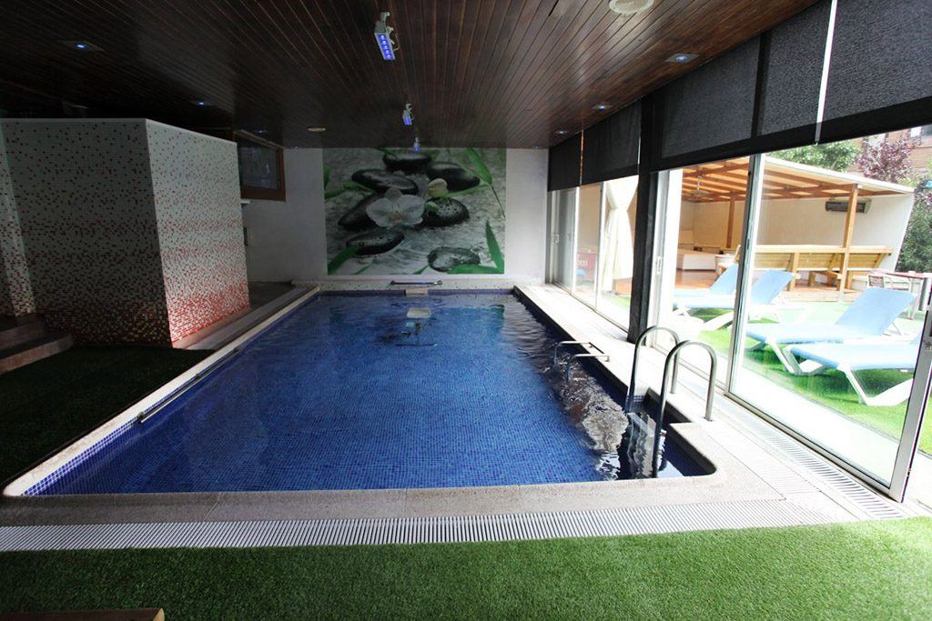 Training Pedralbes - Swinger Club in Barcelona, Spain