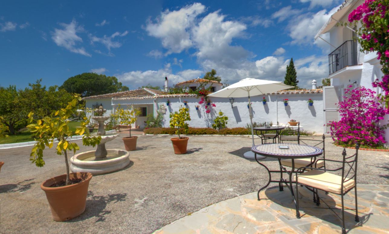 Mansion Babylon Marbella - Brothel in Benahavis, Spain