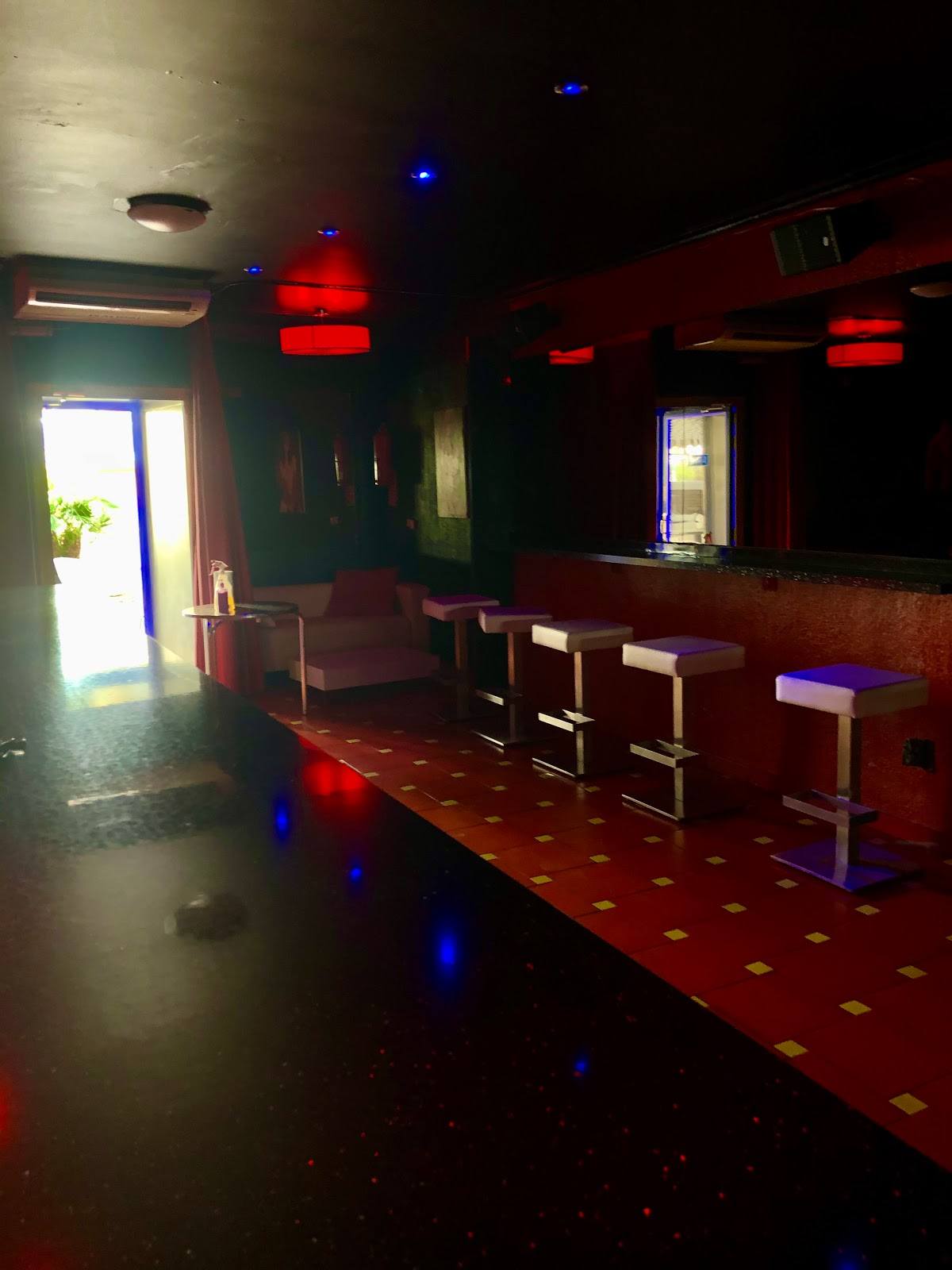 Ana's Bar Benidorm - Nightclub in Benidorm, Spain