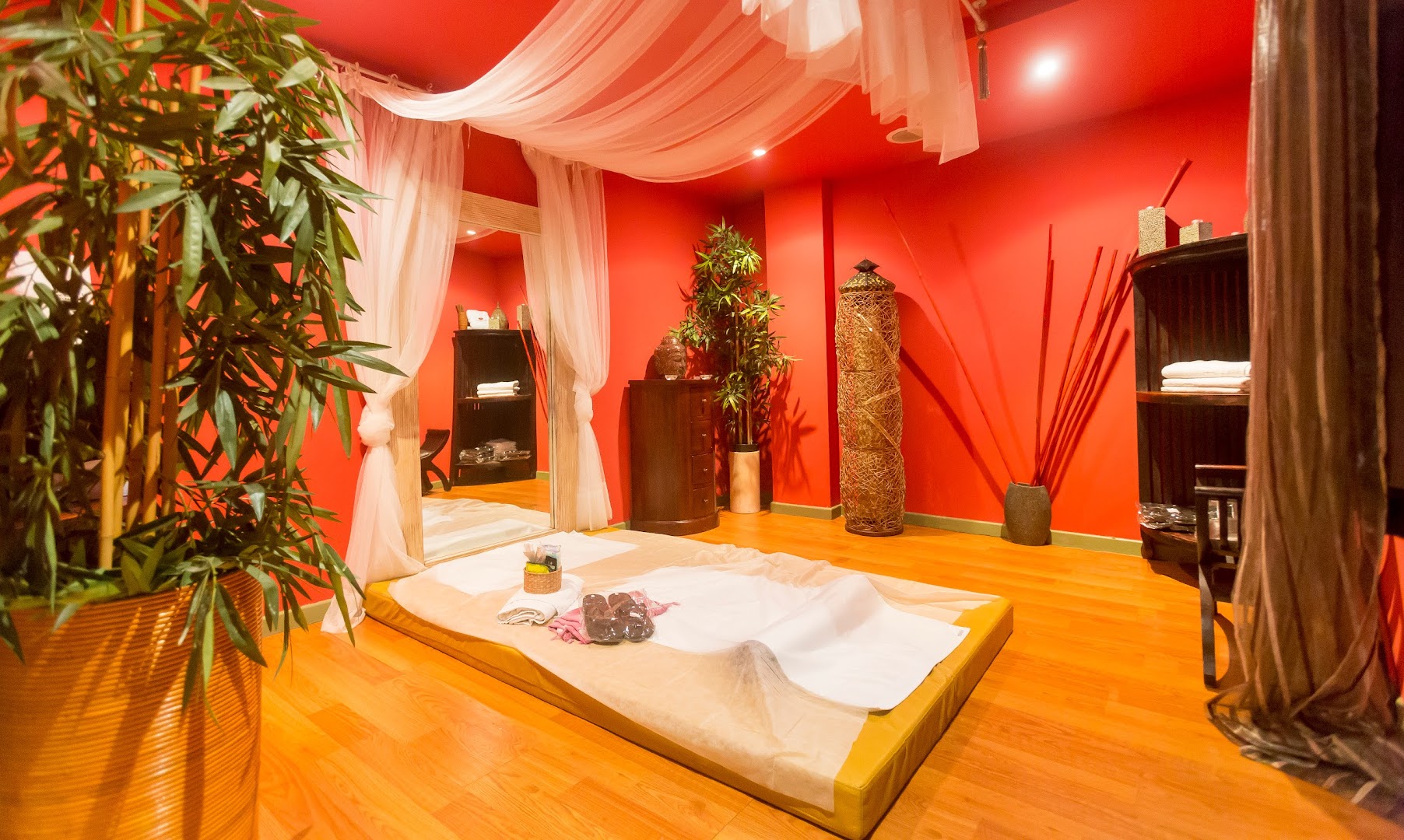 Relax Center Bilbao - Erotic Massage in Bilbo, Spain