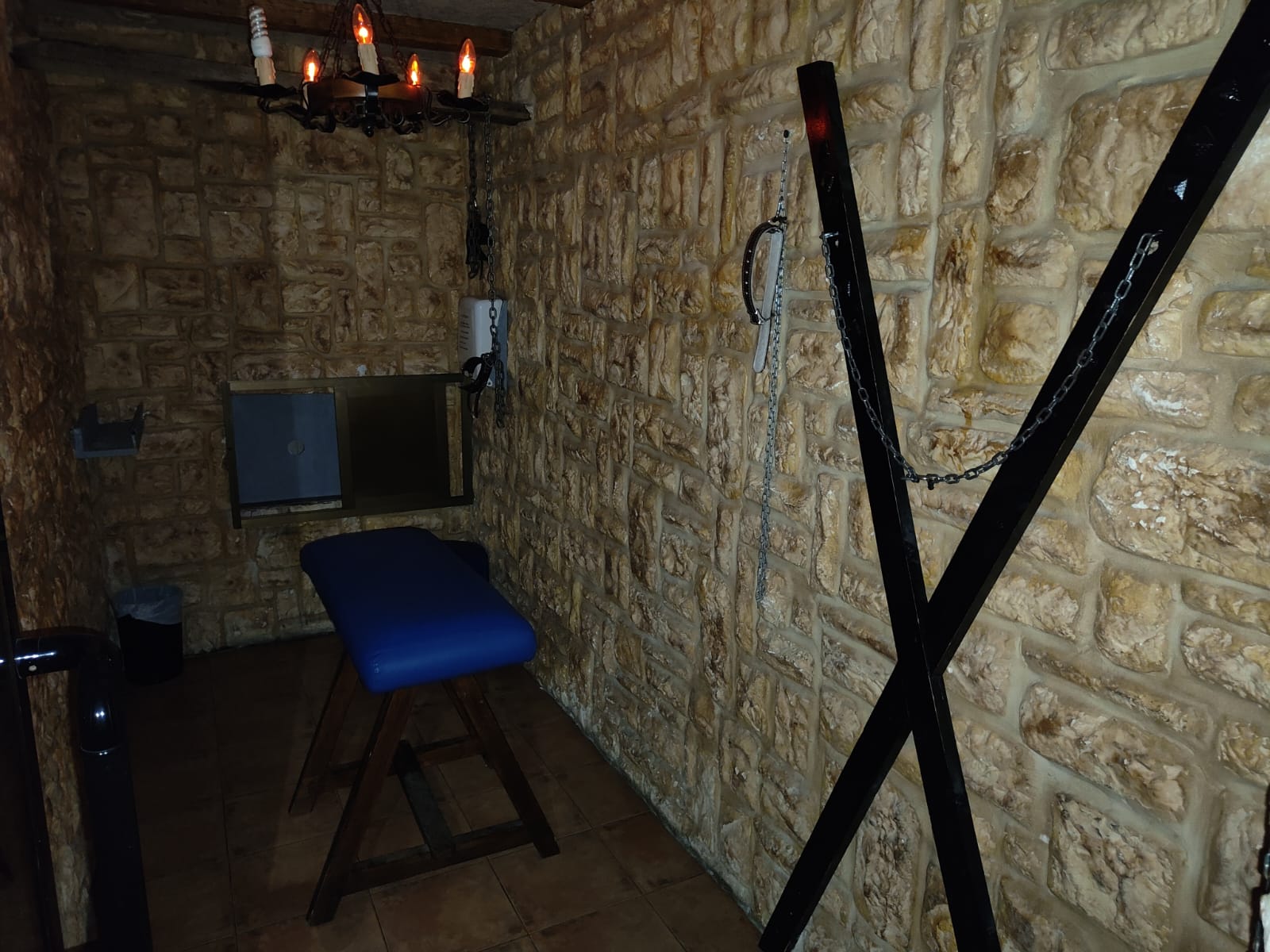 Papua Sevilla - Swinger Club in Dos Hermanas, Spain