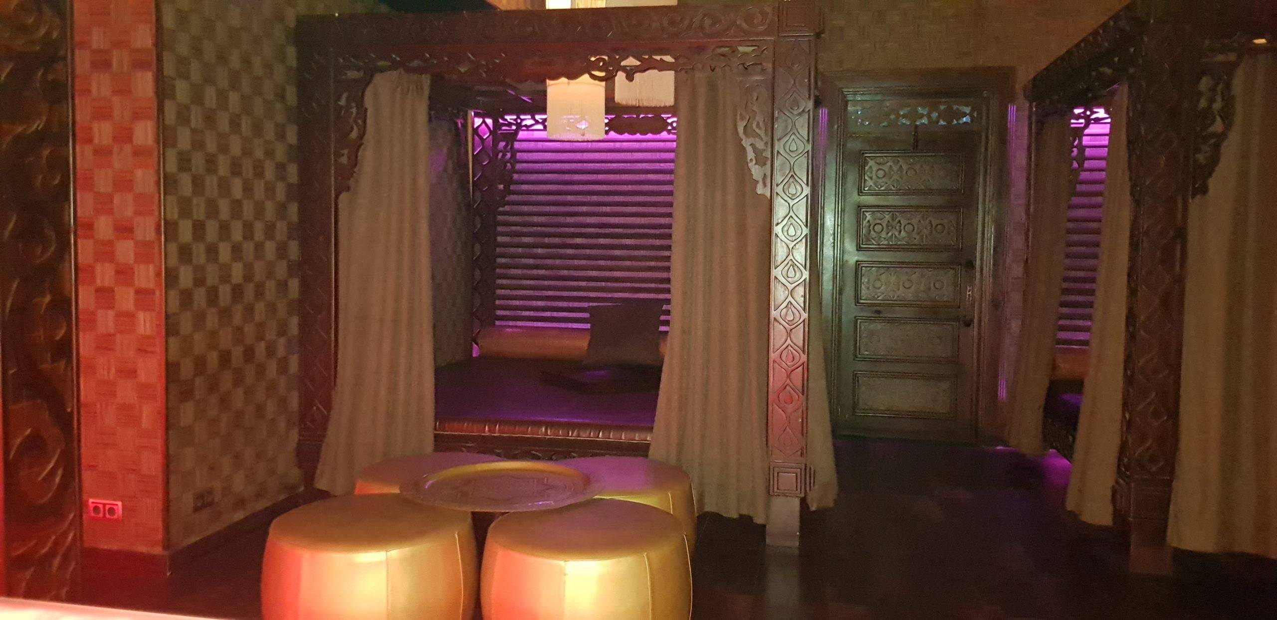 Las Palmeras - Night Pub Alicante - Nightclub in Elche, Spain