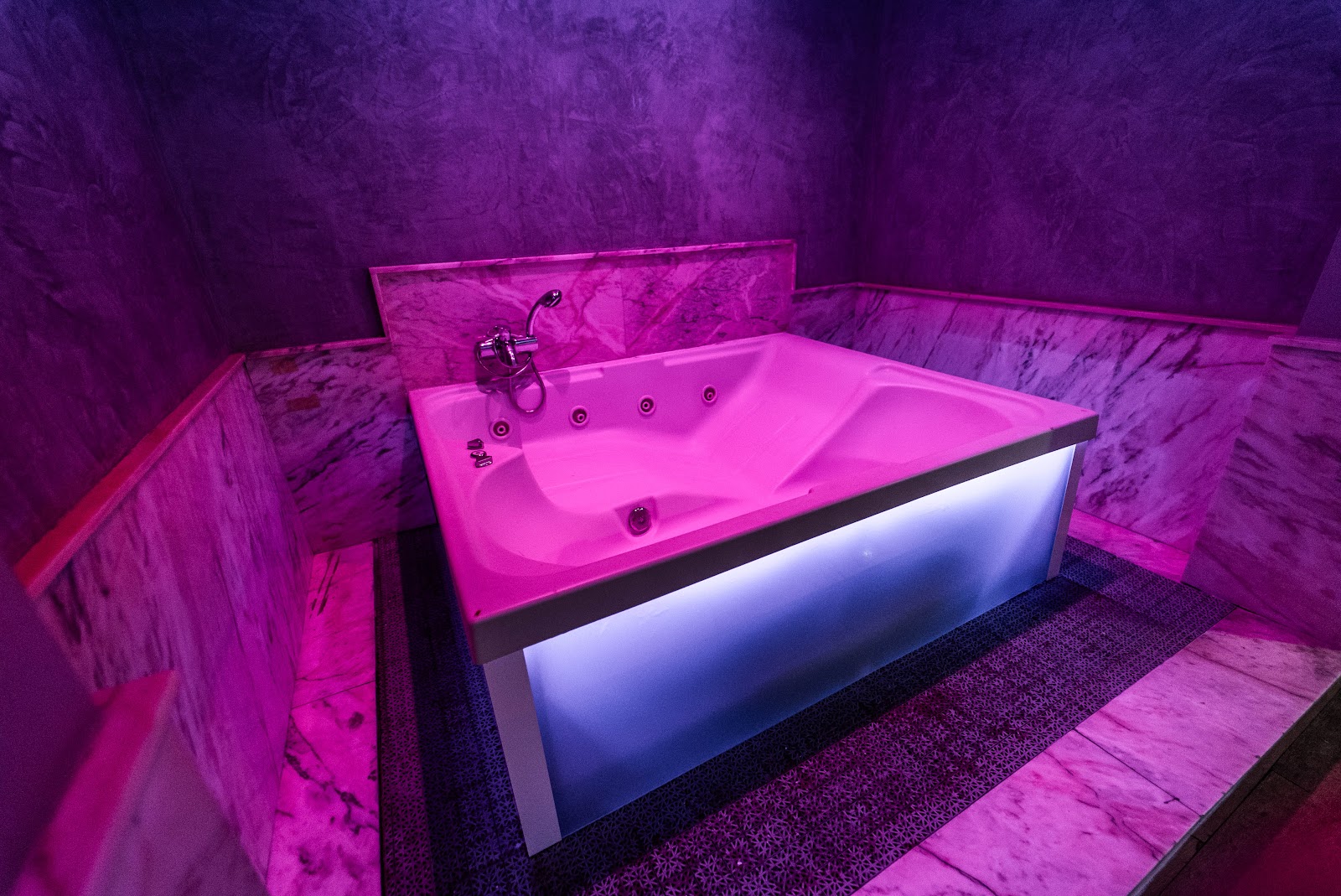 Sala Flowers - Brothel in Las Matas, Spain