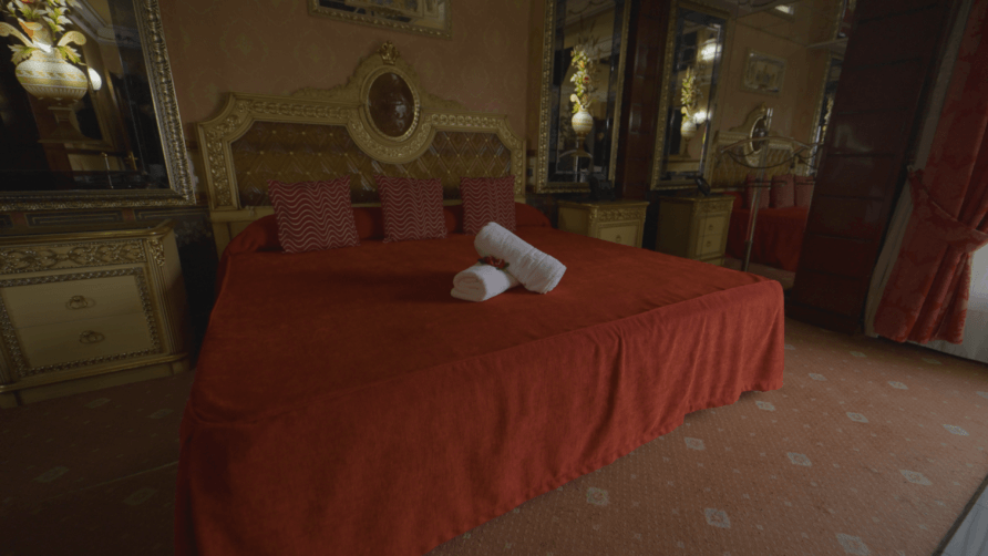 Sala Flowers - Brothel in Las Matas, Spain