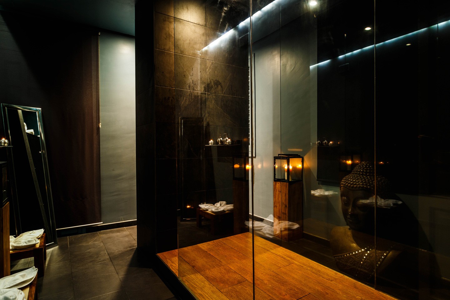 Luxor Madrid - Centro De Masajes Eróticos Y Tántricos - Erotic Massage in Madrid, Spain