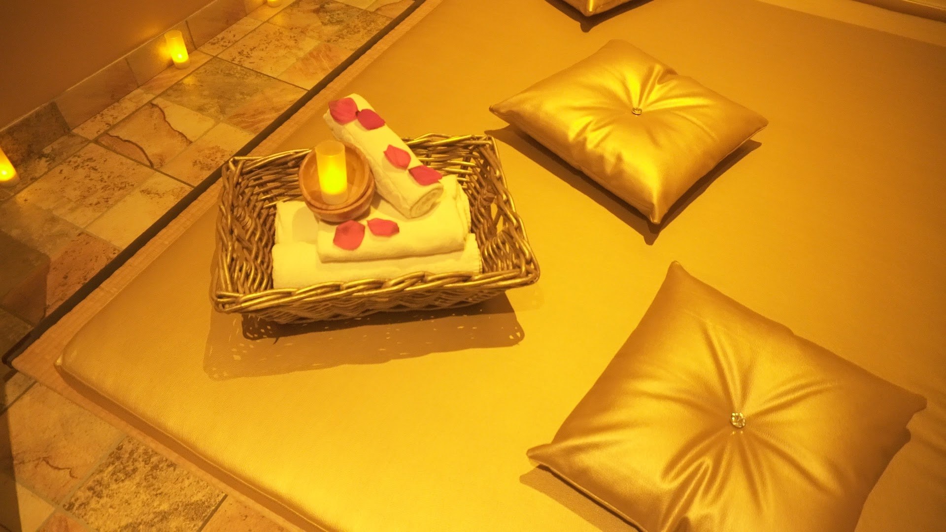 Masajes Eróticos En Madrid - PrivÉ Space - Erotic Massage in Madrid, Spain