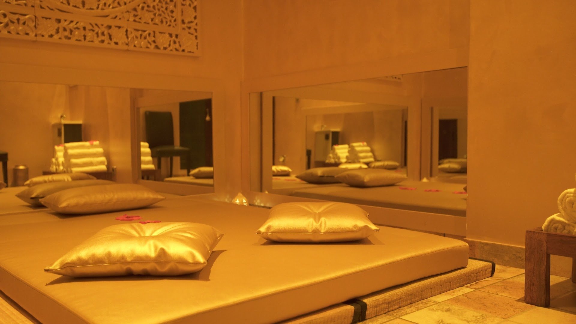 Masajes Eróticos En Madrid - PrivÉ Space - Erotic Massage in Madrid, Spain