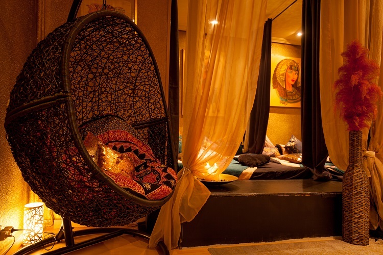Tantra Palace - Masajes Eróticos Madrid - Erotic Massage in Madrid, Spain