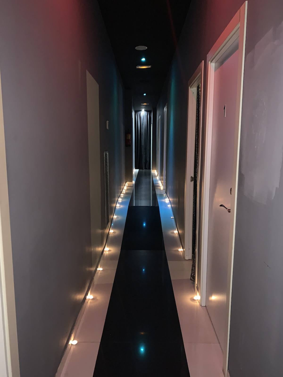 Freud Relax Club - Nightclub in Madrid, Spain