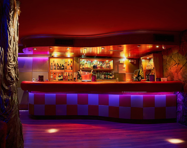 New Girls Cabaret - Nightclub in Madrid, Spain