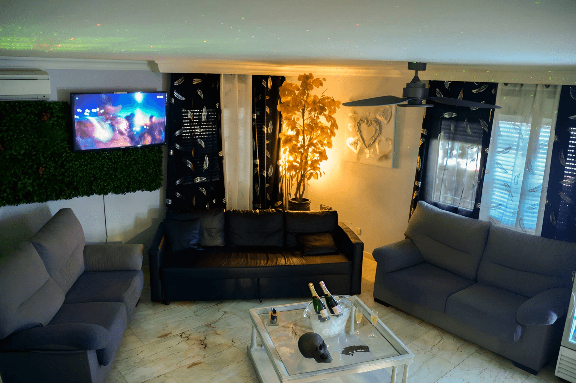 Agencia Continental - Swinger Club in Madrid, Spain