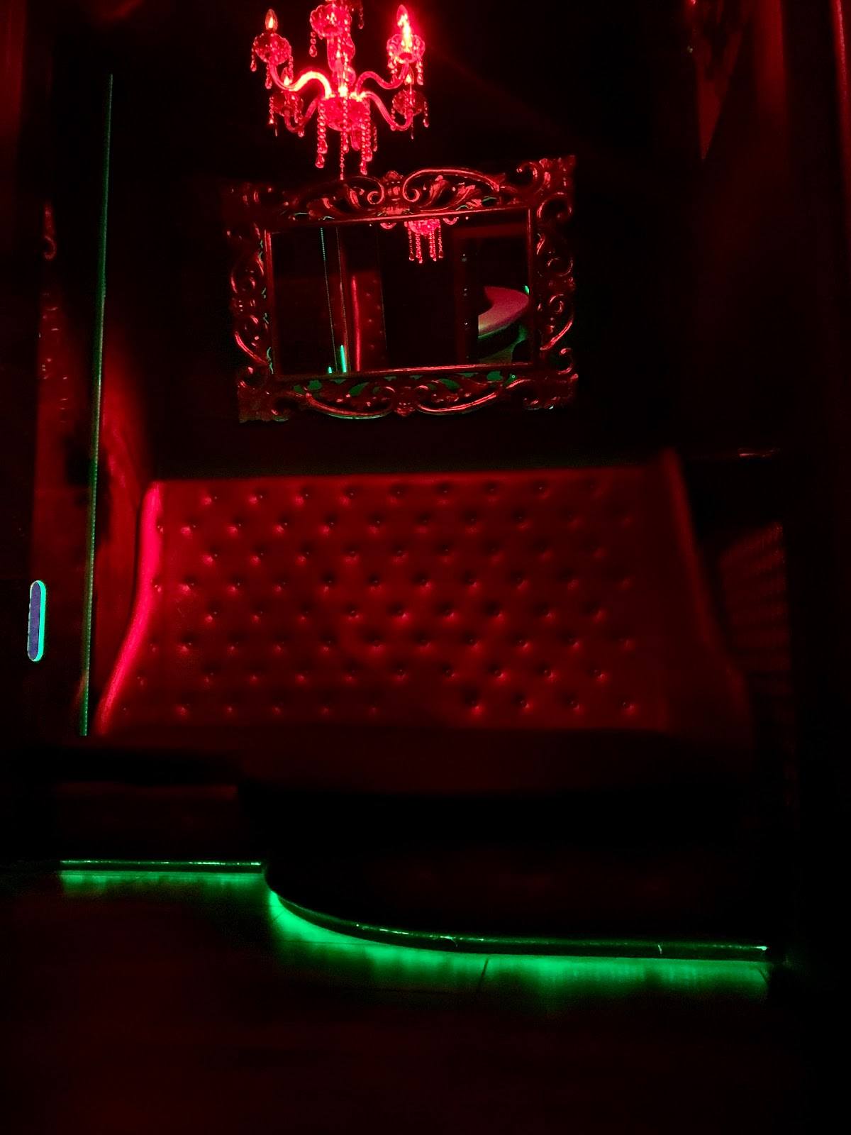 Encuentros Vip Madrid- Club Swinger Liberal - Swinger Club in Madrid, Spain