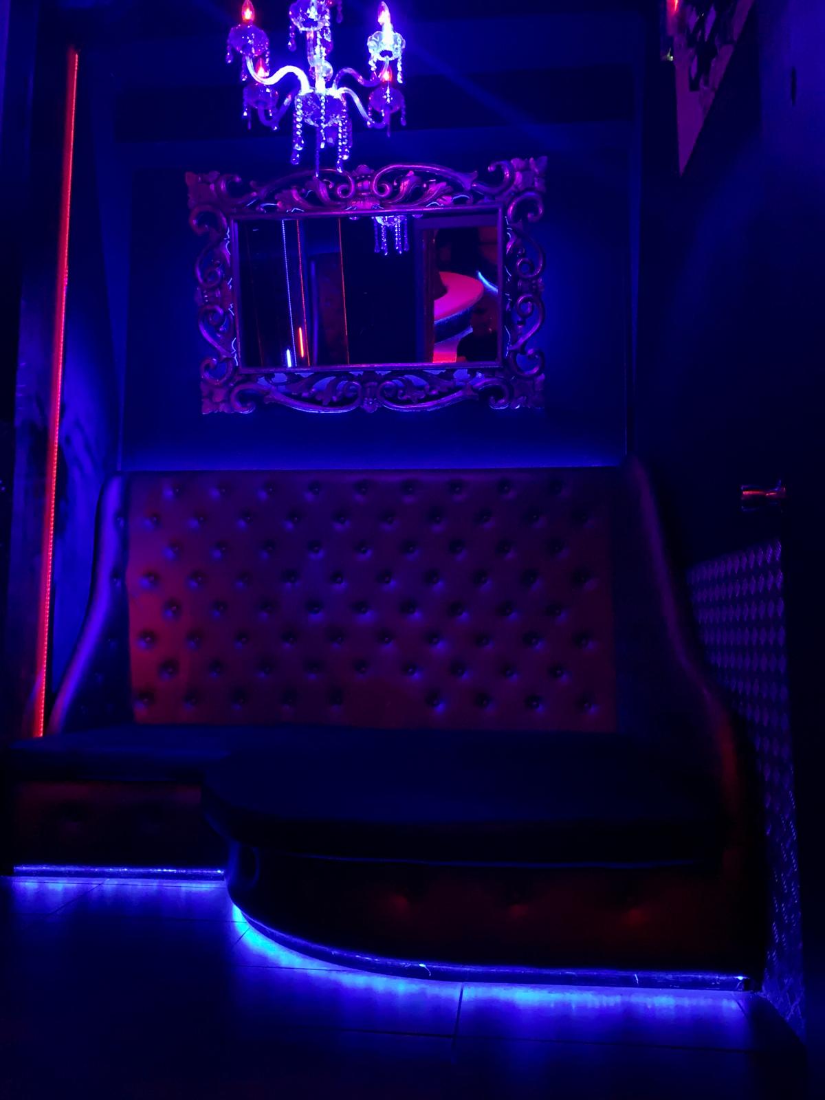Encuentros Vip Madrid- Club Swinger Liberal - Swinger Club in Madrid, Spain