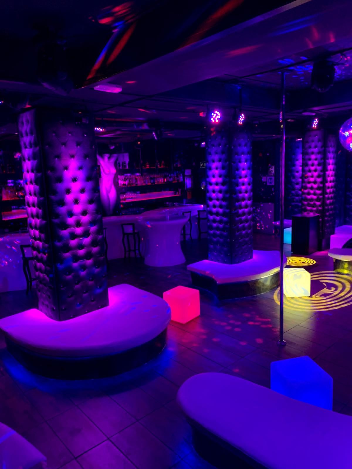 Encuentros Vip Madrid- Club Swinger Liberal - Swinger Club in Madrid, Spain