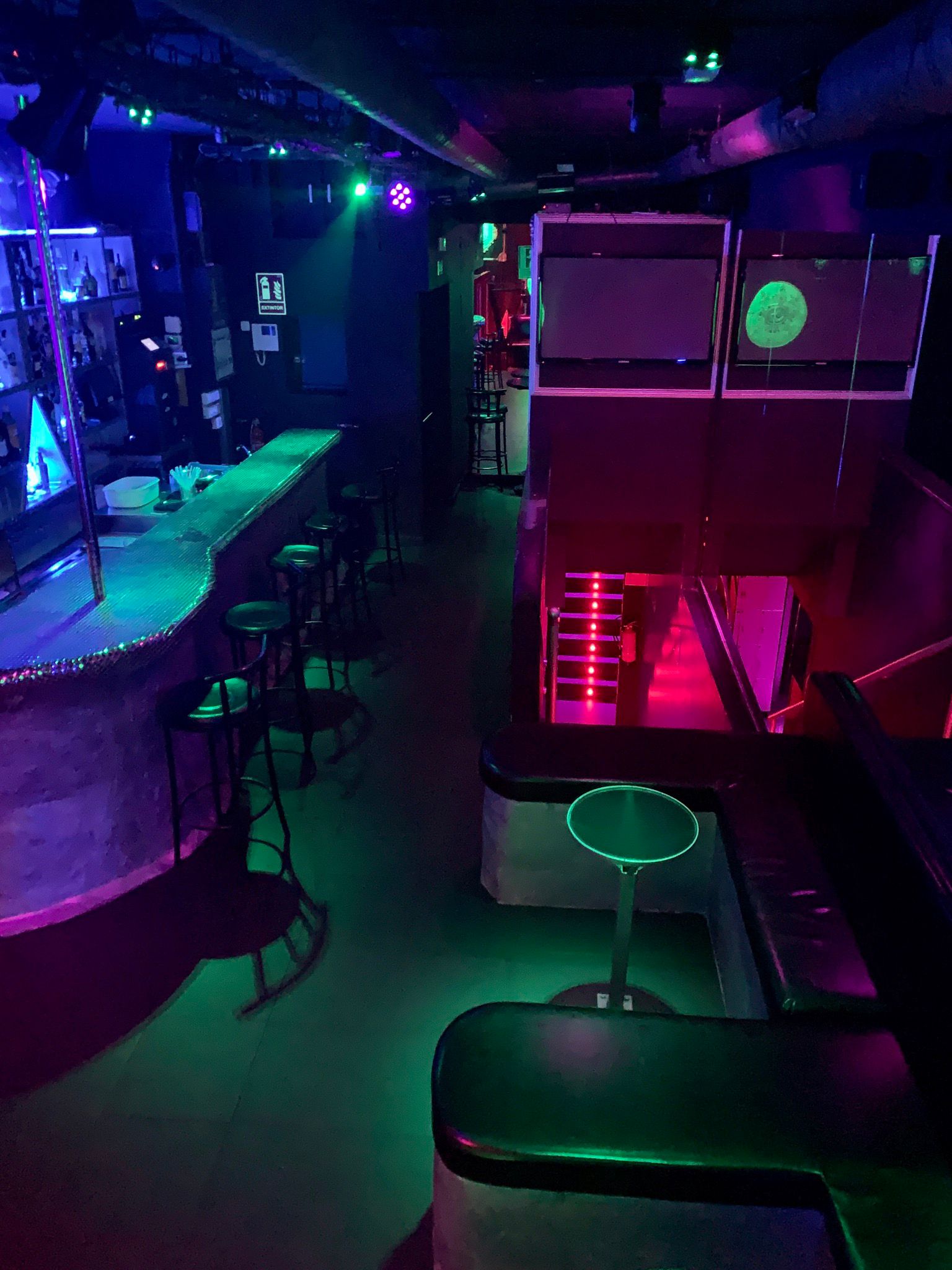 Pubtriangulo - Swinger Club in Madrid, Spain