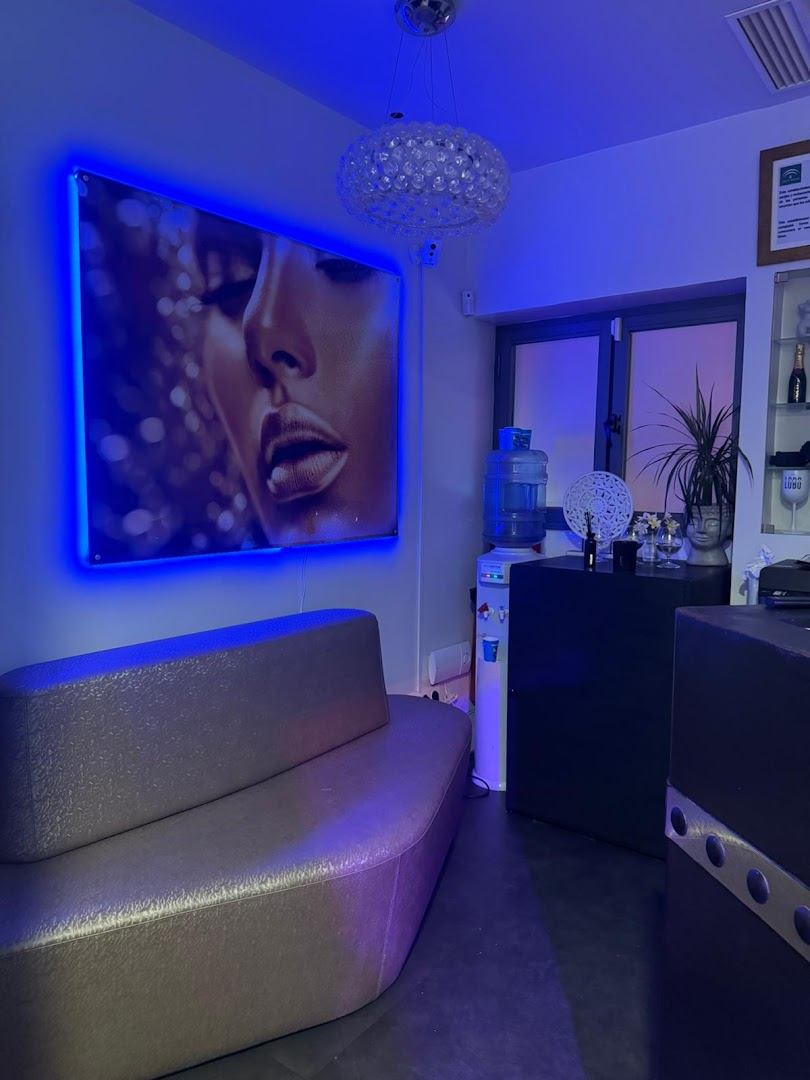 5ive Banús Massage. Erotic Massages Near Marbella. Masajes Eroticos. - Erotic Massage in Marbella, Spain