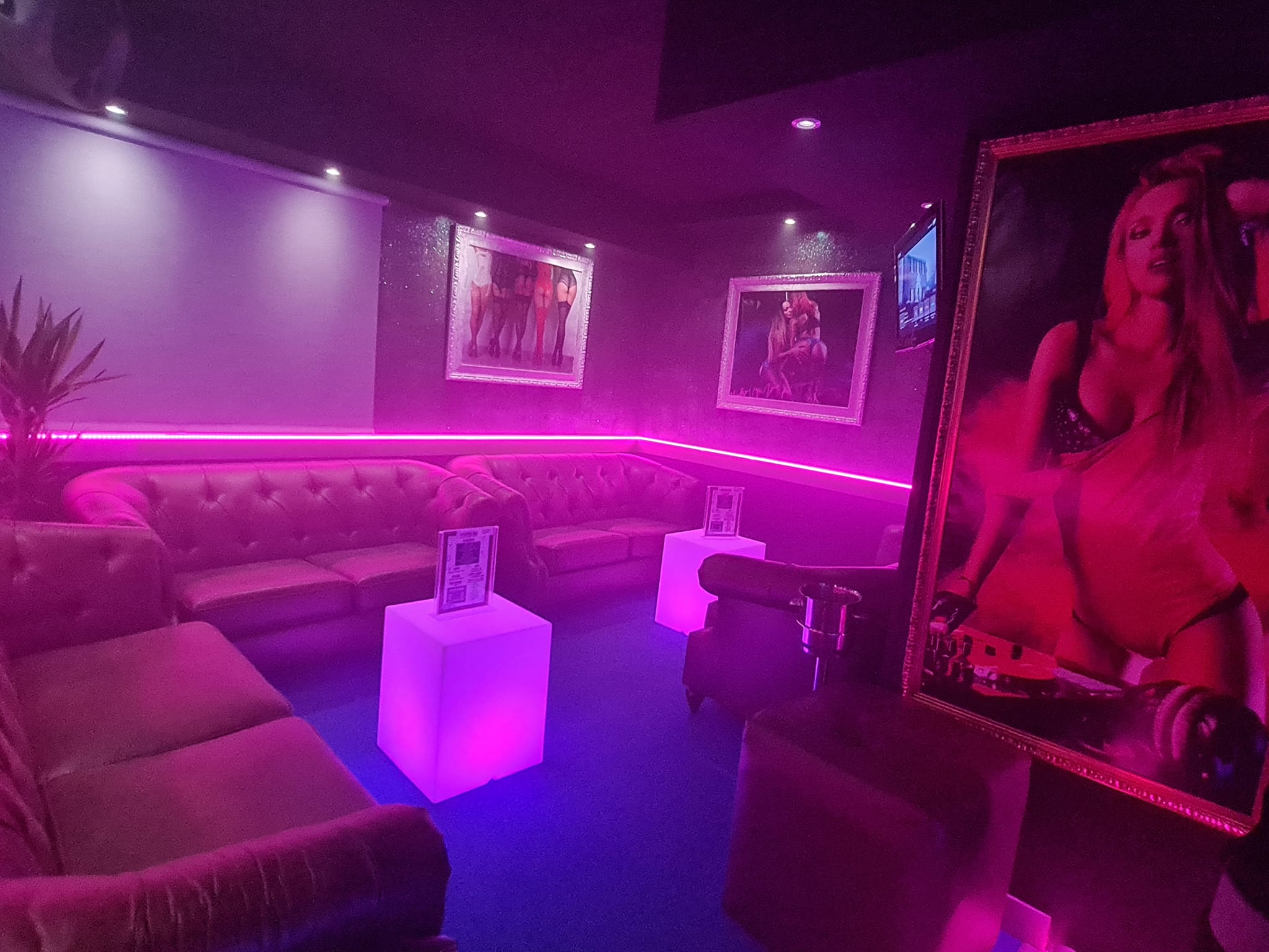 5ive Gentlemen‘s Club - Nightclub in Marbella, Spain