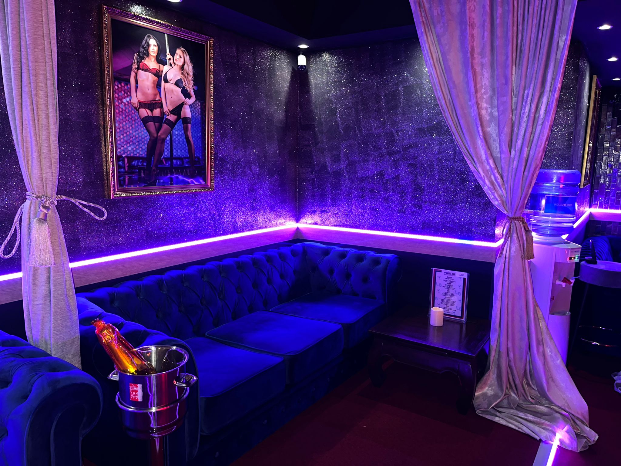 5ive Gentlemen‘s Club - Nightclub in Marbella, Spain