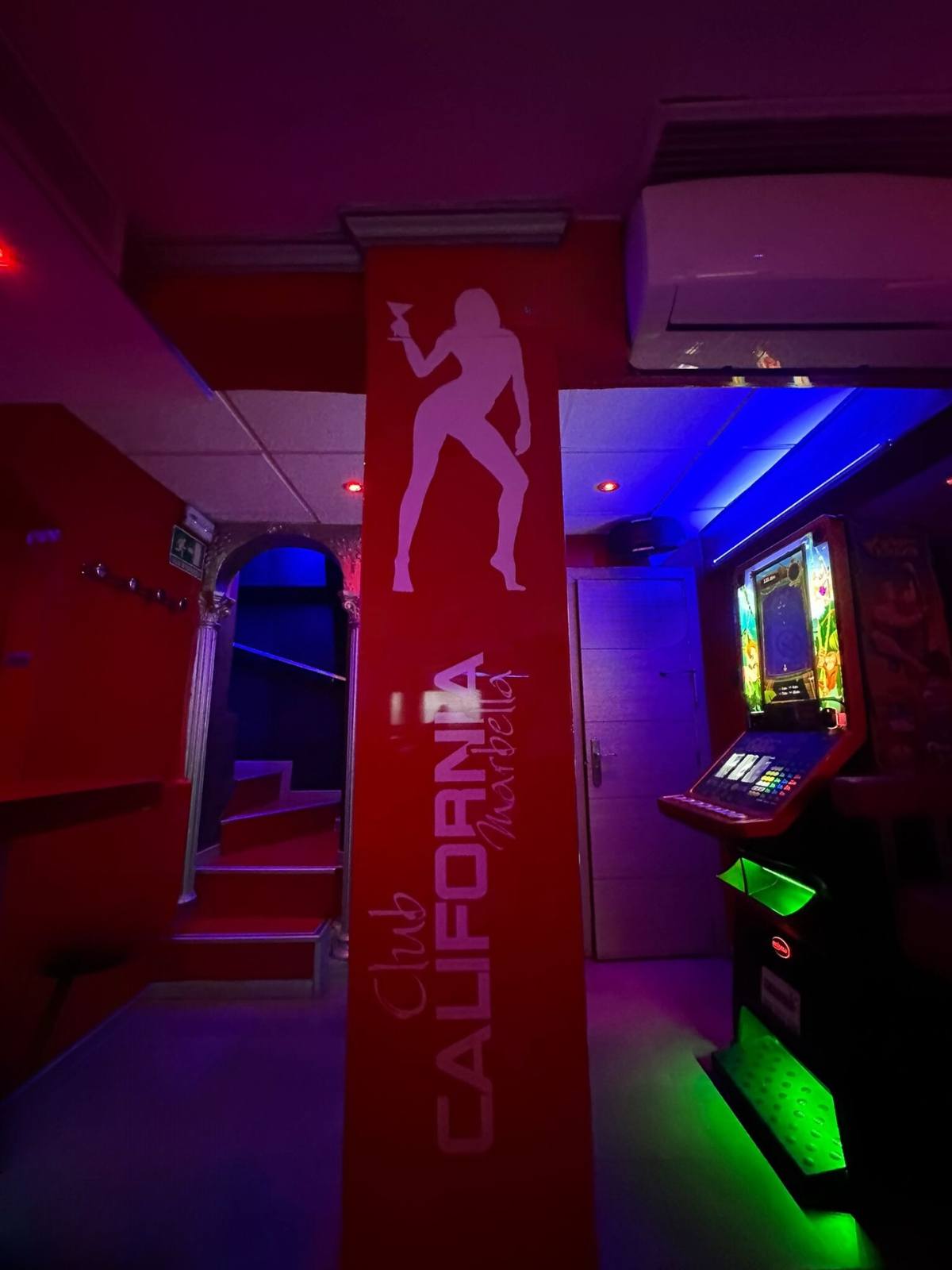 Club California - Nightclub in Marbella, Spain