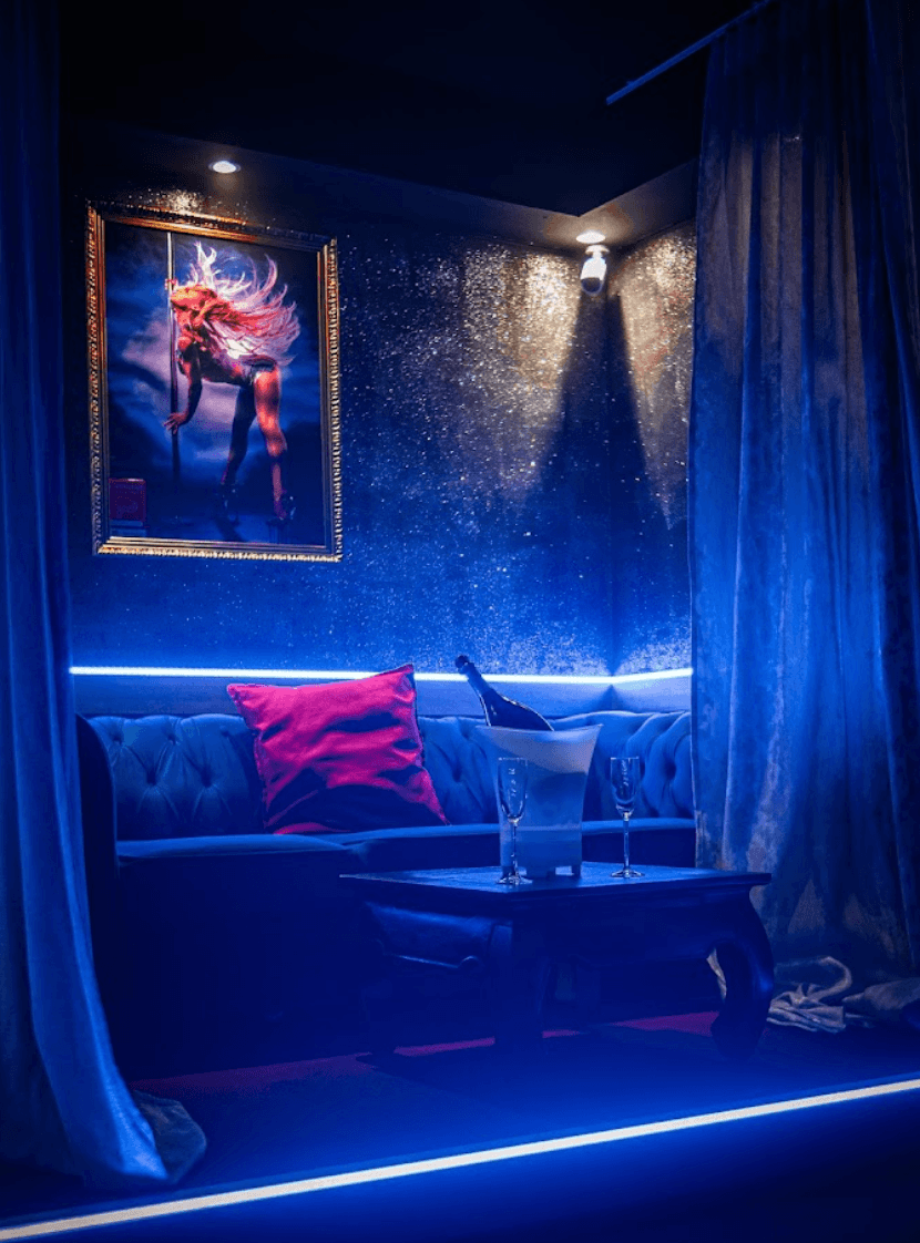 Level One Gentlemen's Club - Nightclub in Marbella, Spain
