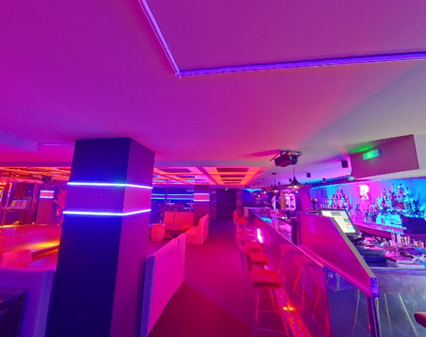 Pink Lap Dance - Nightclub in Marbella, Spain