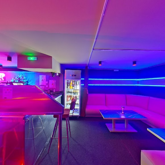 Pink Lap Dance - Nightclub in Marbella, Spain