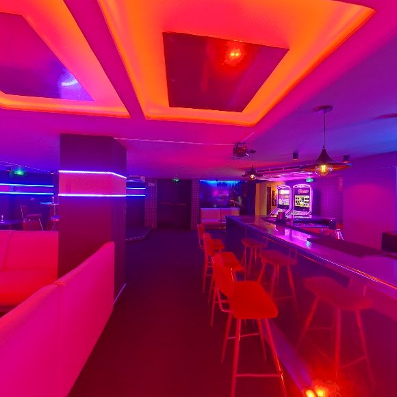 Pink Lap Dance - Nightclub in Marbella, Spain