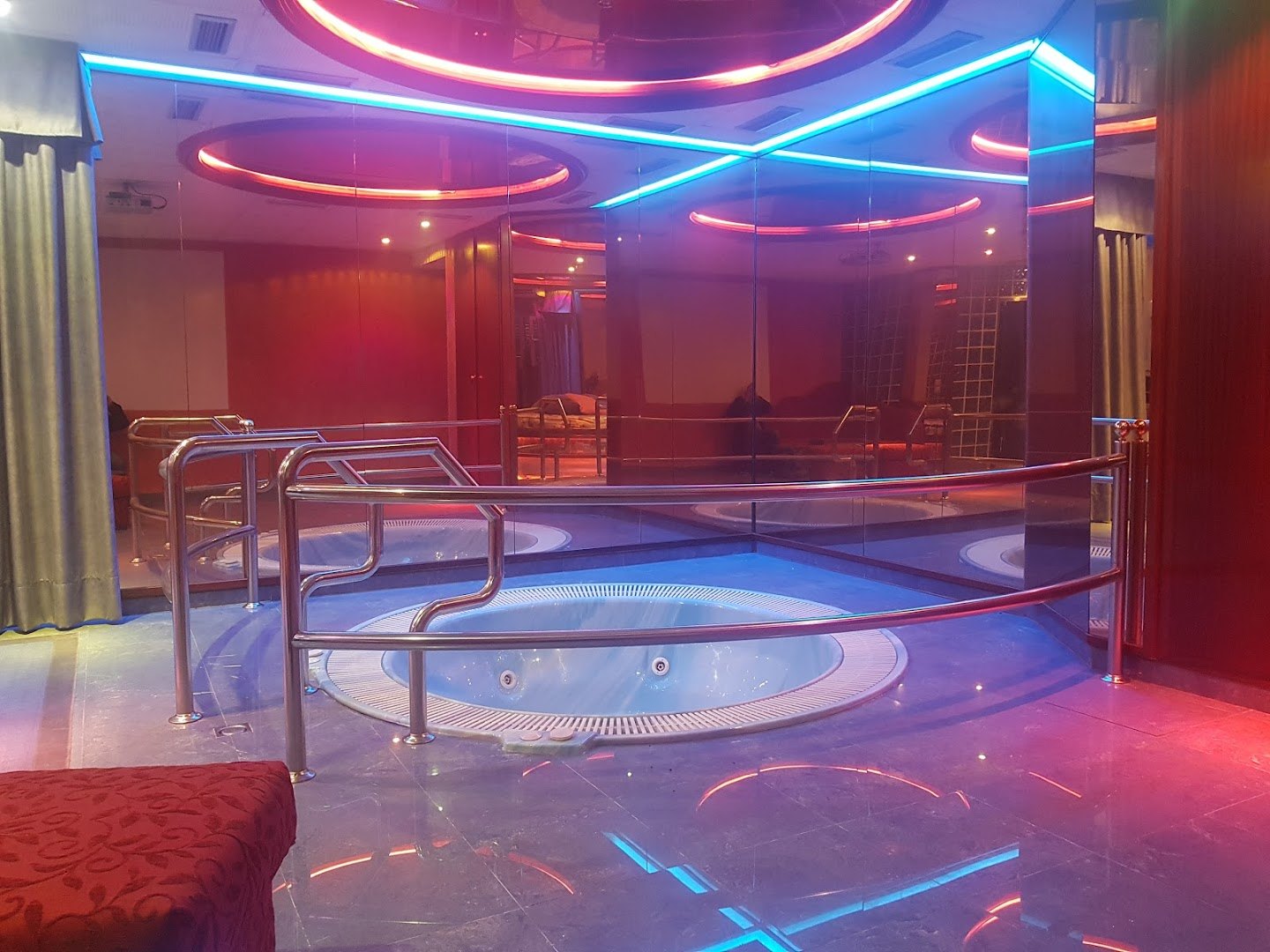 Club La Paloma Blanca - Fkk in Medina, Spain
