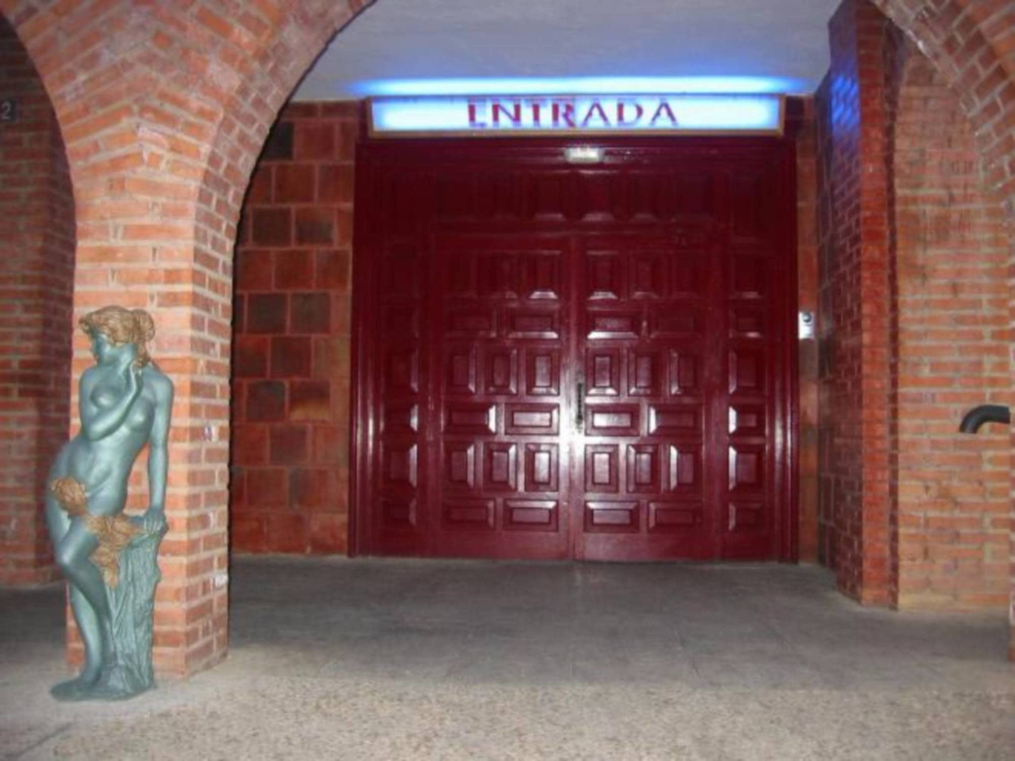 Club El Caballero De Monzón - Nightclub in Monzon De Campos, Spain
