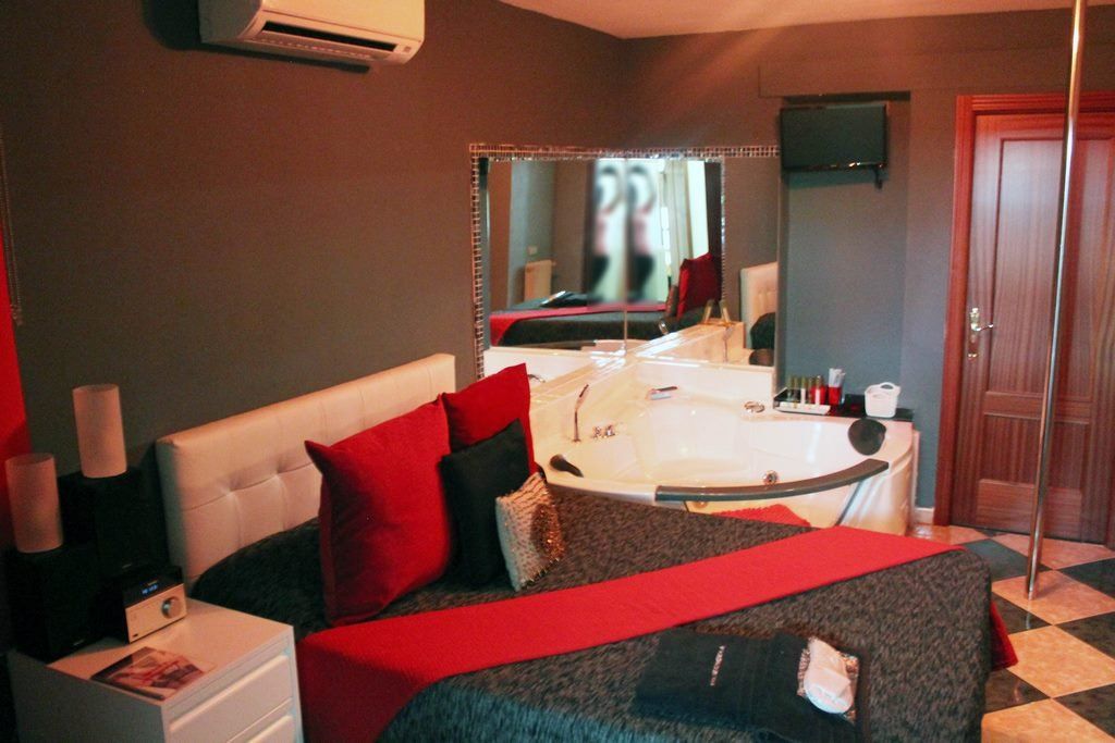 La Mansión Del Masaje - Erotic Massage in Mostoles, Spain