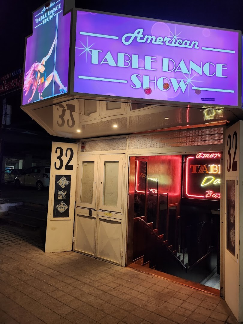 American Table Dance Show Bar - Nightclub in Palma, Spain