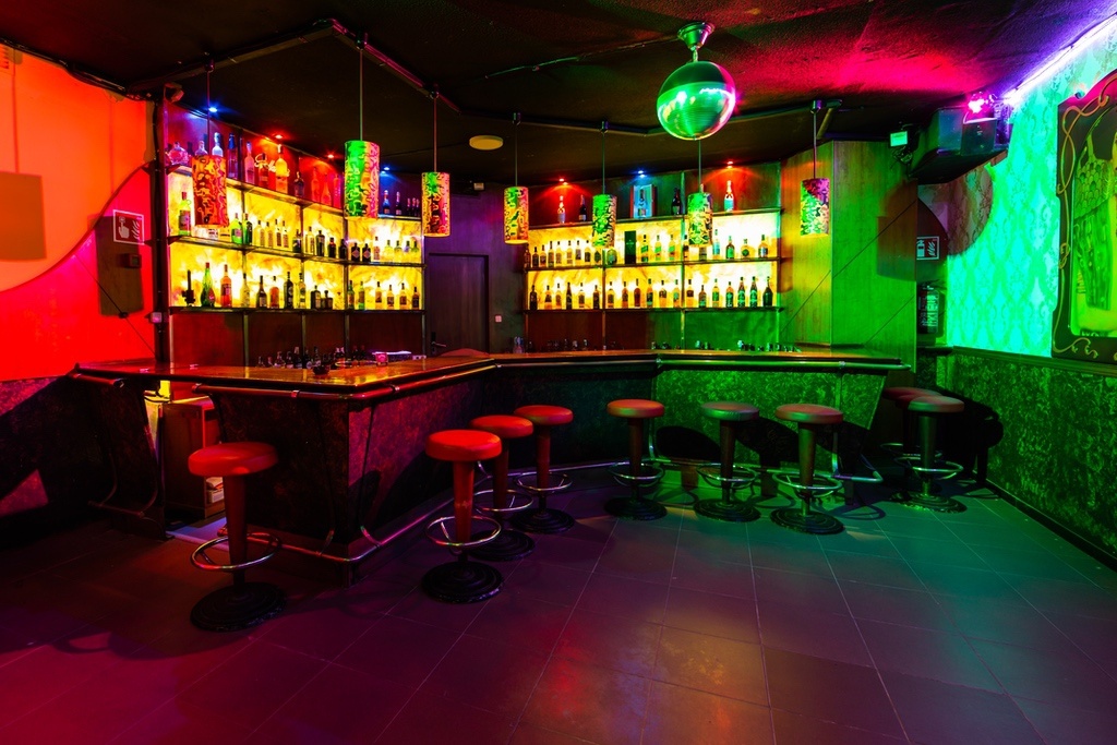 Delfos Girls - Nightclub in Palma, Spain