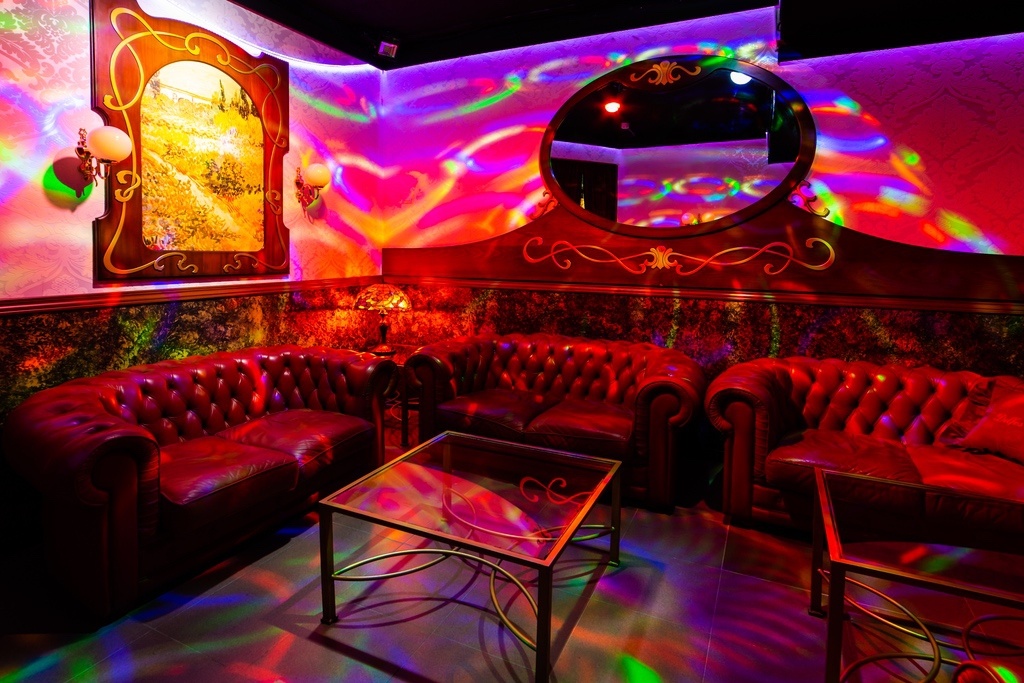 Delfos Girls - Nightclub in Palma, Spain