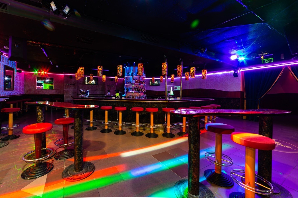 Delfos Girls - Nightclub in Palma, Spain