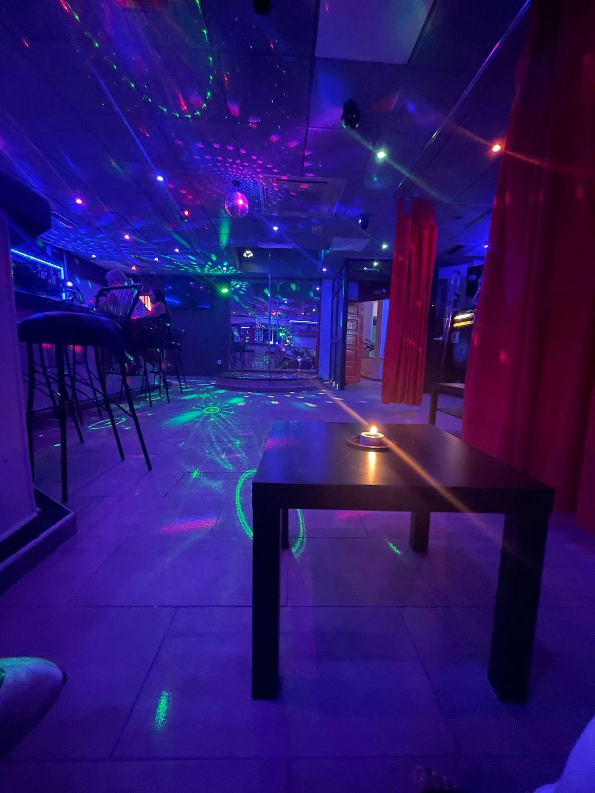 Night Club Glamour - Nightclub in Playa Blanca, Spain