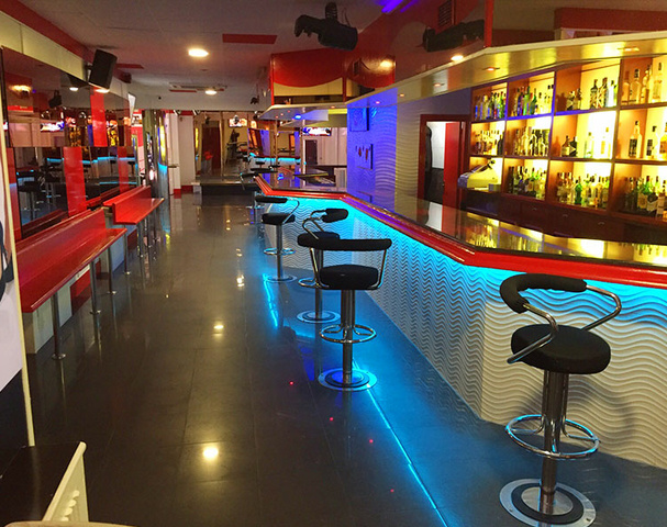 Tresmarqueses - Nightclub in Recajo, Spain