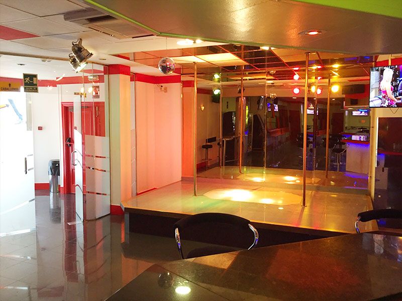 Tresmarqueses - Nightclub in Recajo, Spain