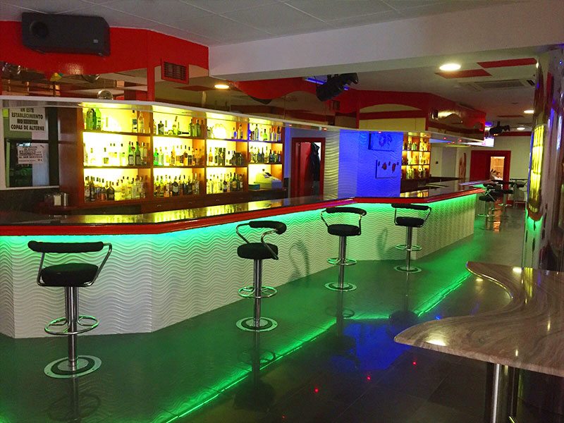 Tresmarqueses - Nightclub in Recajo, Spain