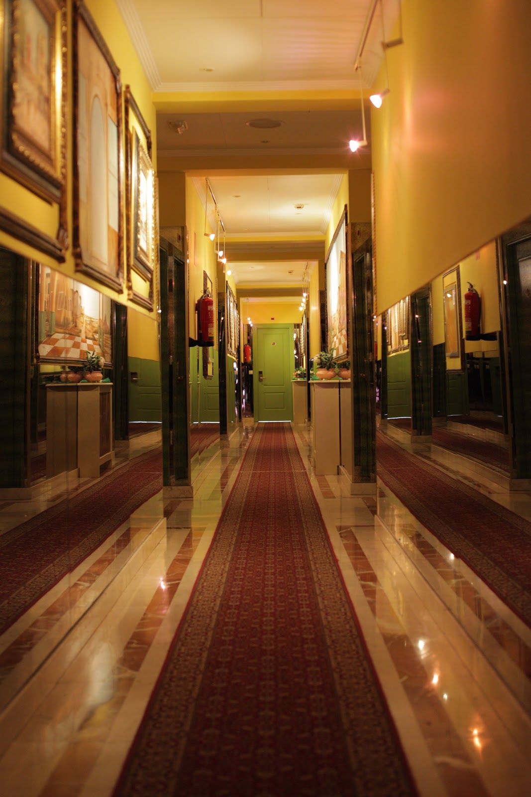 Palacio De La Rosa - Brothel in San Vicente Del Palacio, Spain