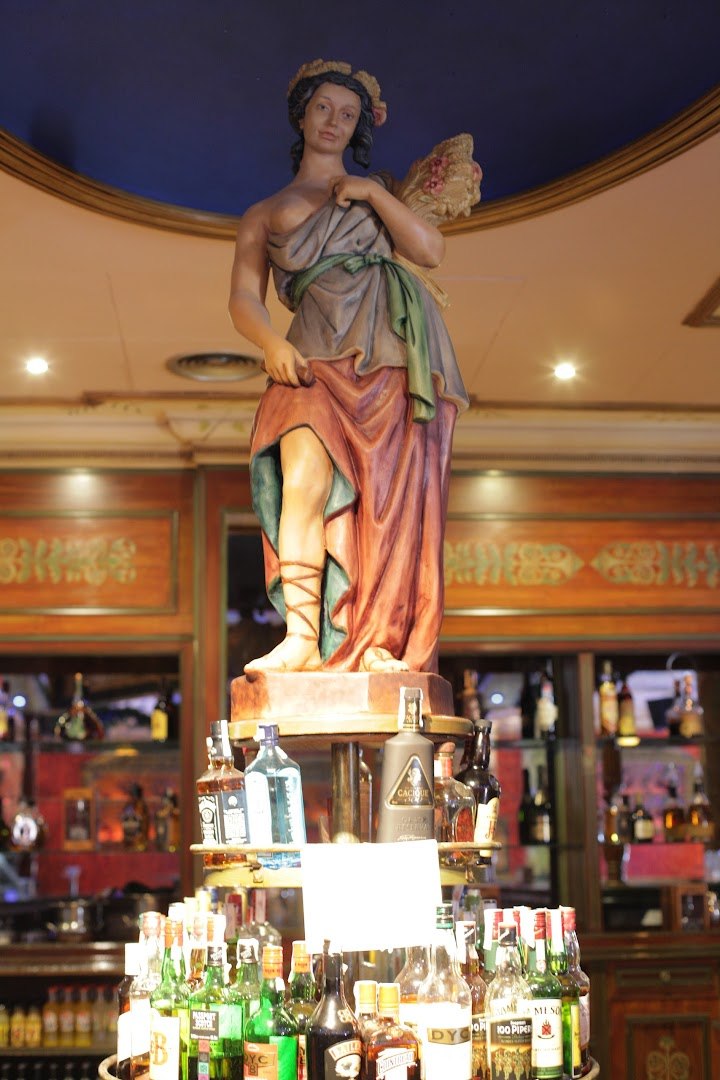 Hotel Palacio De La Rosa - Swinger Club in San Vicente Del Palacio, Spain
