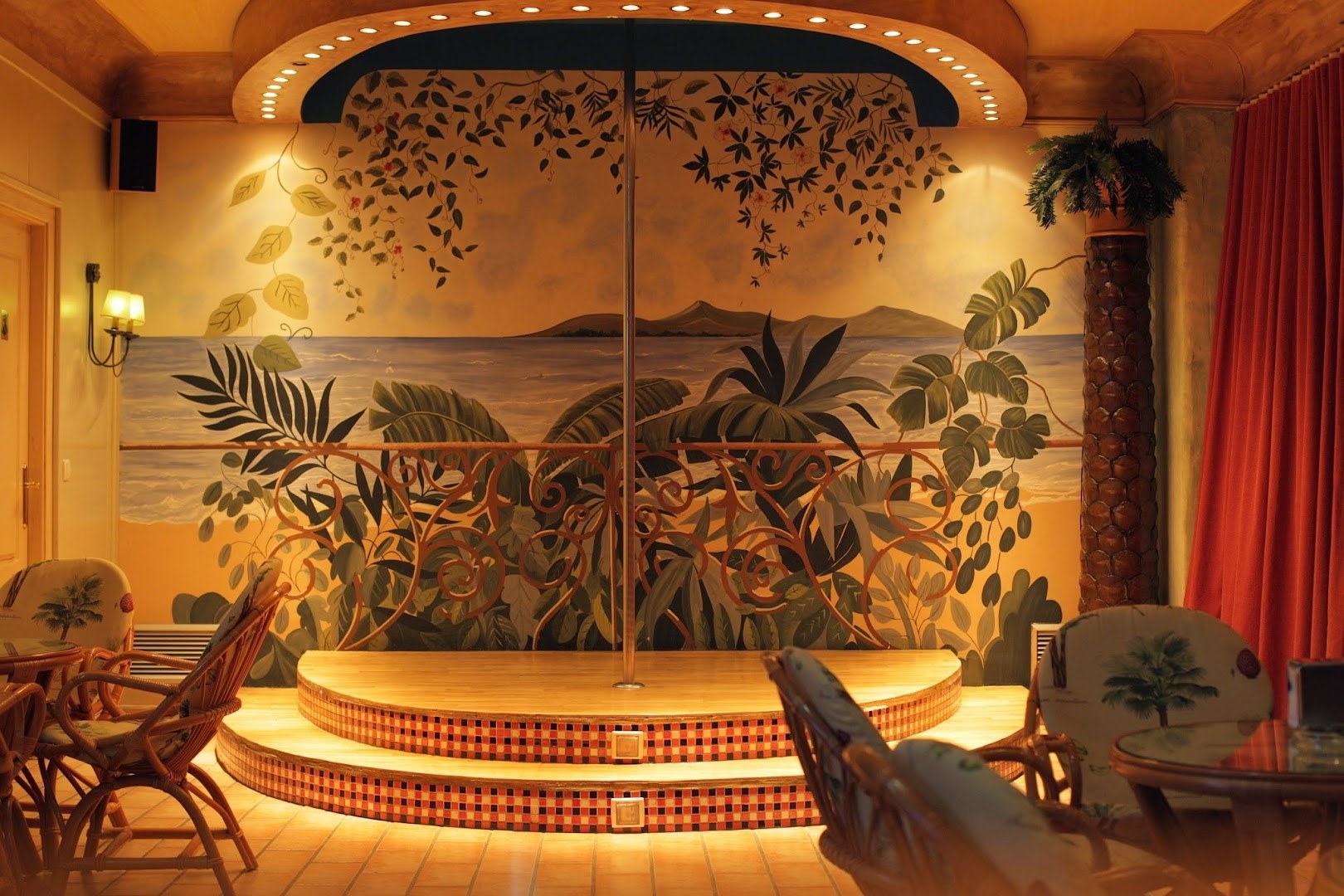 Hotel Palacio De La Rosa - Swinger Club in San Vicente Del Palacio, Spain