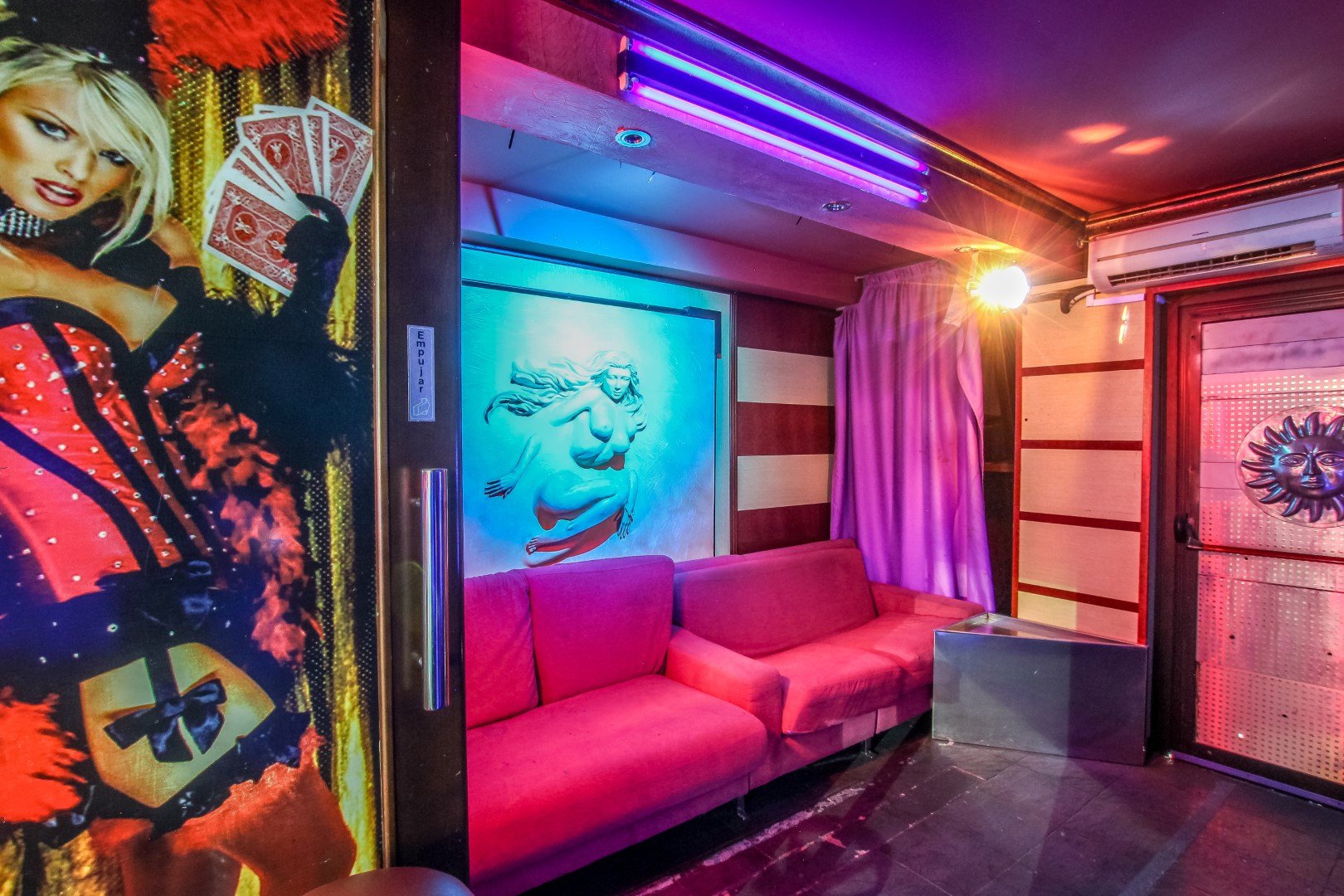 Club Punt X - Nightclub in Torrefarrera, Spain