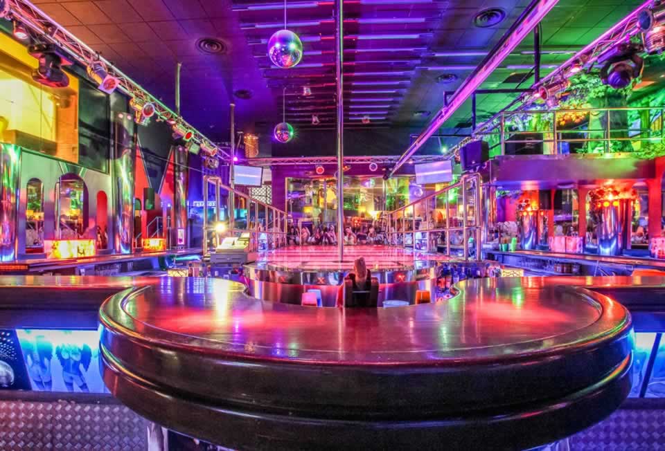 Punt X - Nightclub in Torrefarrera, Spain