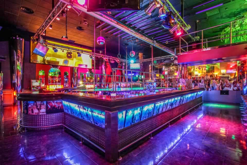 Punt X - Nightclub in Torrefarrera, Spain
