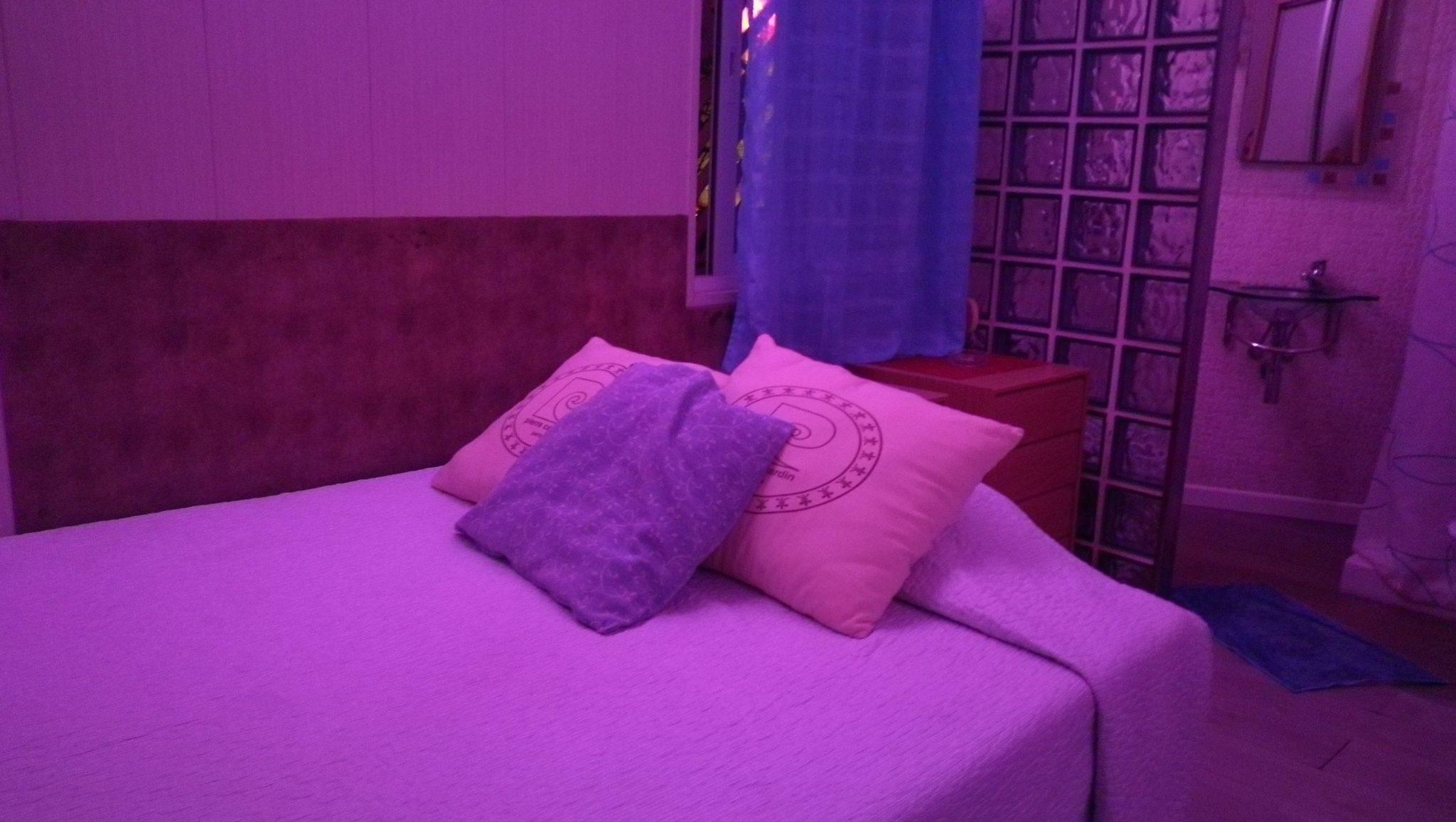 Hostal Club Cherie - Nightclub in Torremolinos, Spain