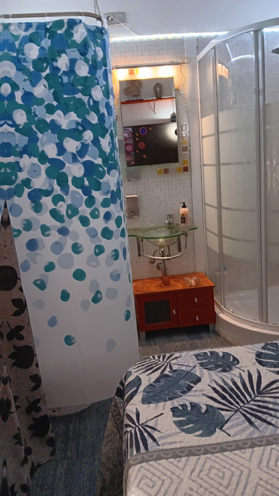 Hostal Club Cherie - Nightclub in Torremolinos, Spain