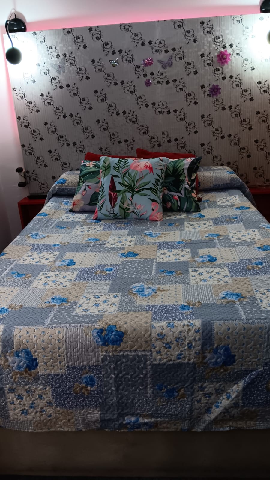 Hostal Club Cherie - Nightclub in Torremolinos, Spain