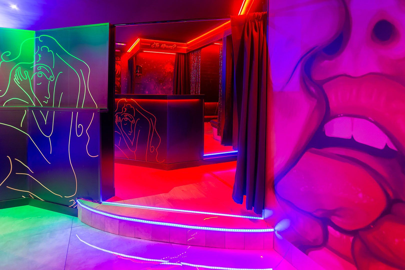 Pub Kamelot Swingers Torremolinos - Swinger Club in Torremolinos, Spain