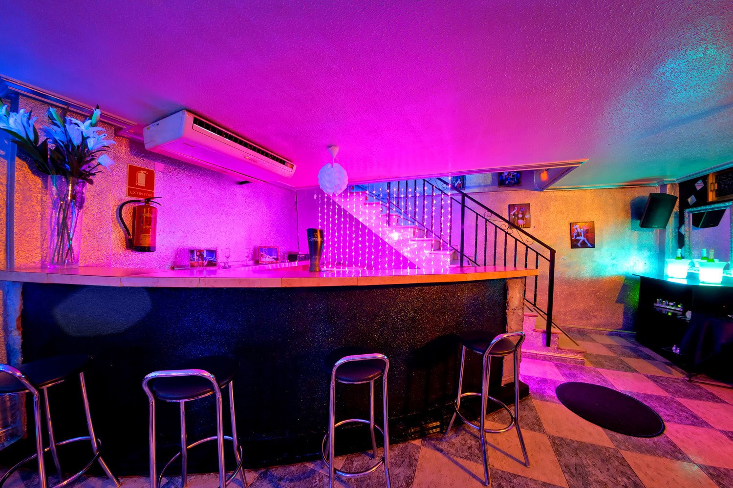 Show Girls - Nightclub in Torrevieja, Spain