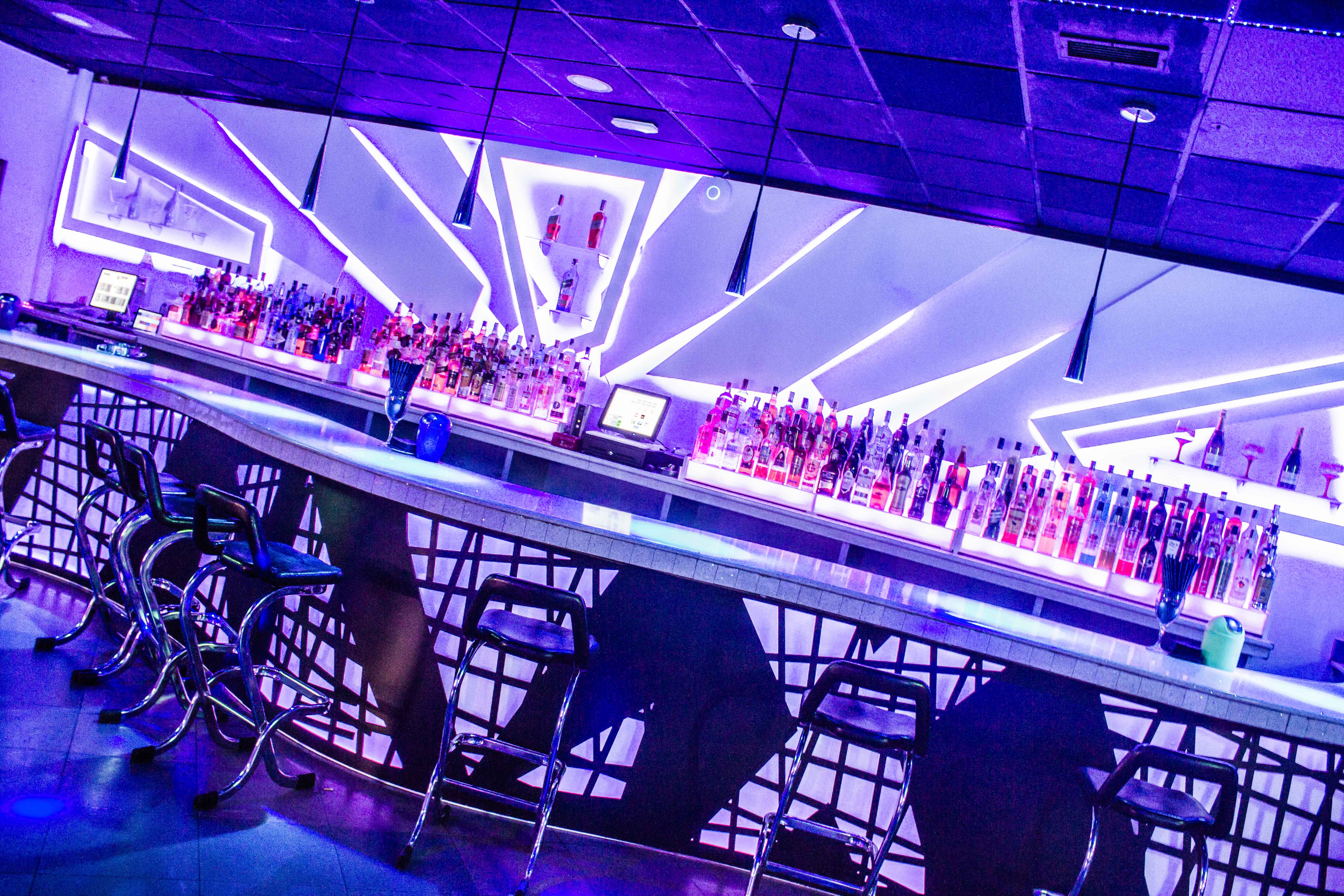 Sala Los Ángeles De Charlie - Nightclub in Valdepenas, Spain